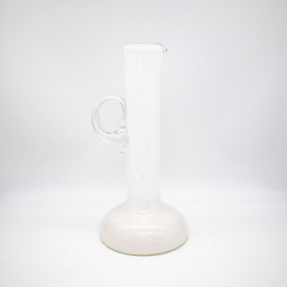 Rein-weiße Vase, Seitenansicht links