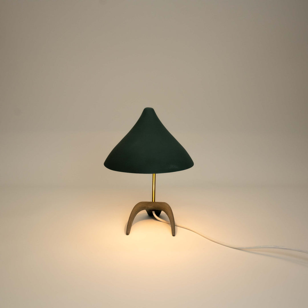 Krähenfuß Tischlampe von Karl-Heinz Kinsky, Vorderseite eingeschaltet