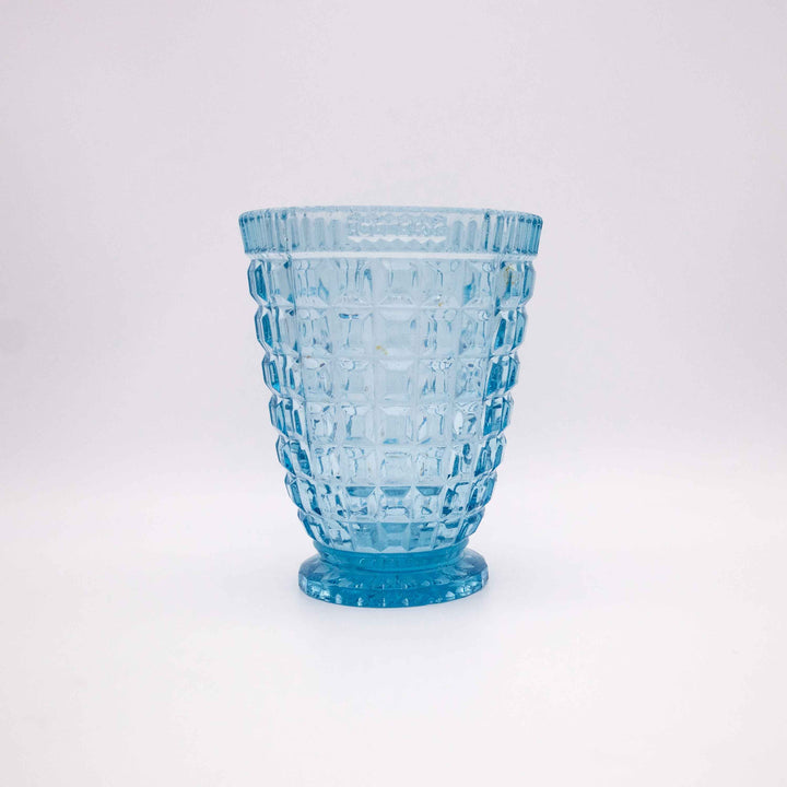 Hellblaue Sellerie Vase, Vorderseite