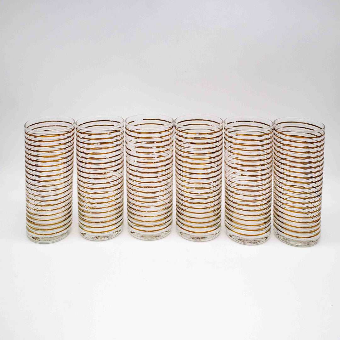6er Set Gestreifte Mid Century Longdrink Gläser, in einer Reihe stehend