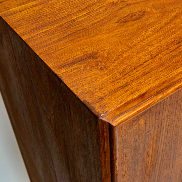 Dänisches Teak Highboard von E.W. Bach für Sejling Skabe, Detailansicht Fehlstelle
