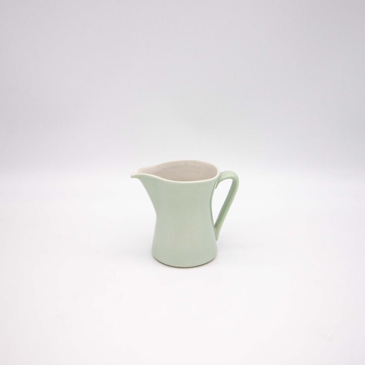 Lilien Porzellan Milchkanne, Seitenansicht links