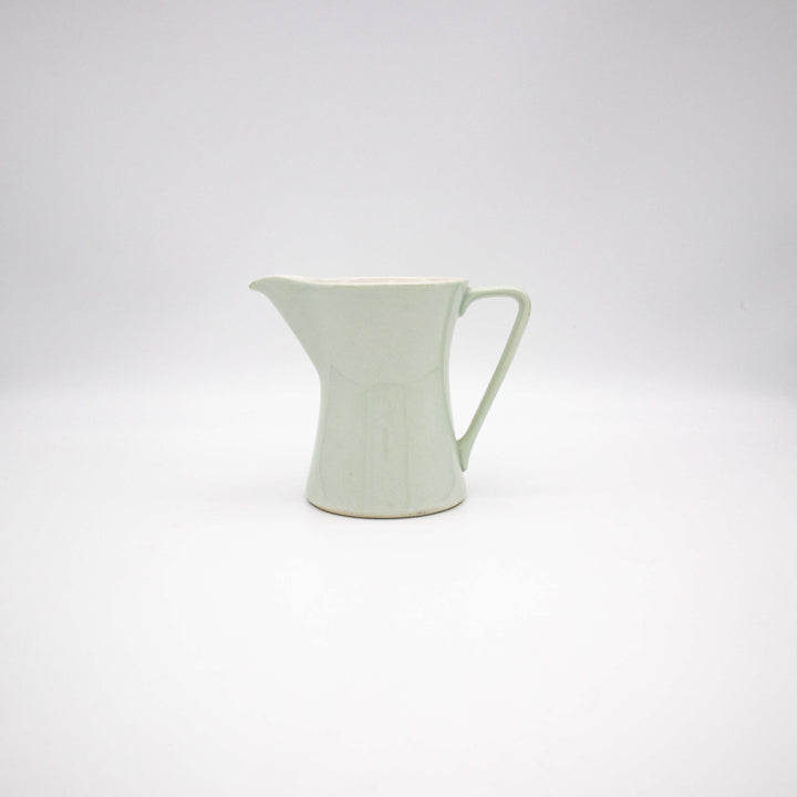 Lilien Porzellan Milchkanne, Seitenansicht links