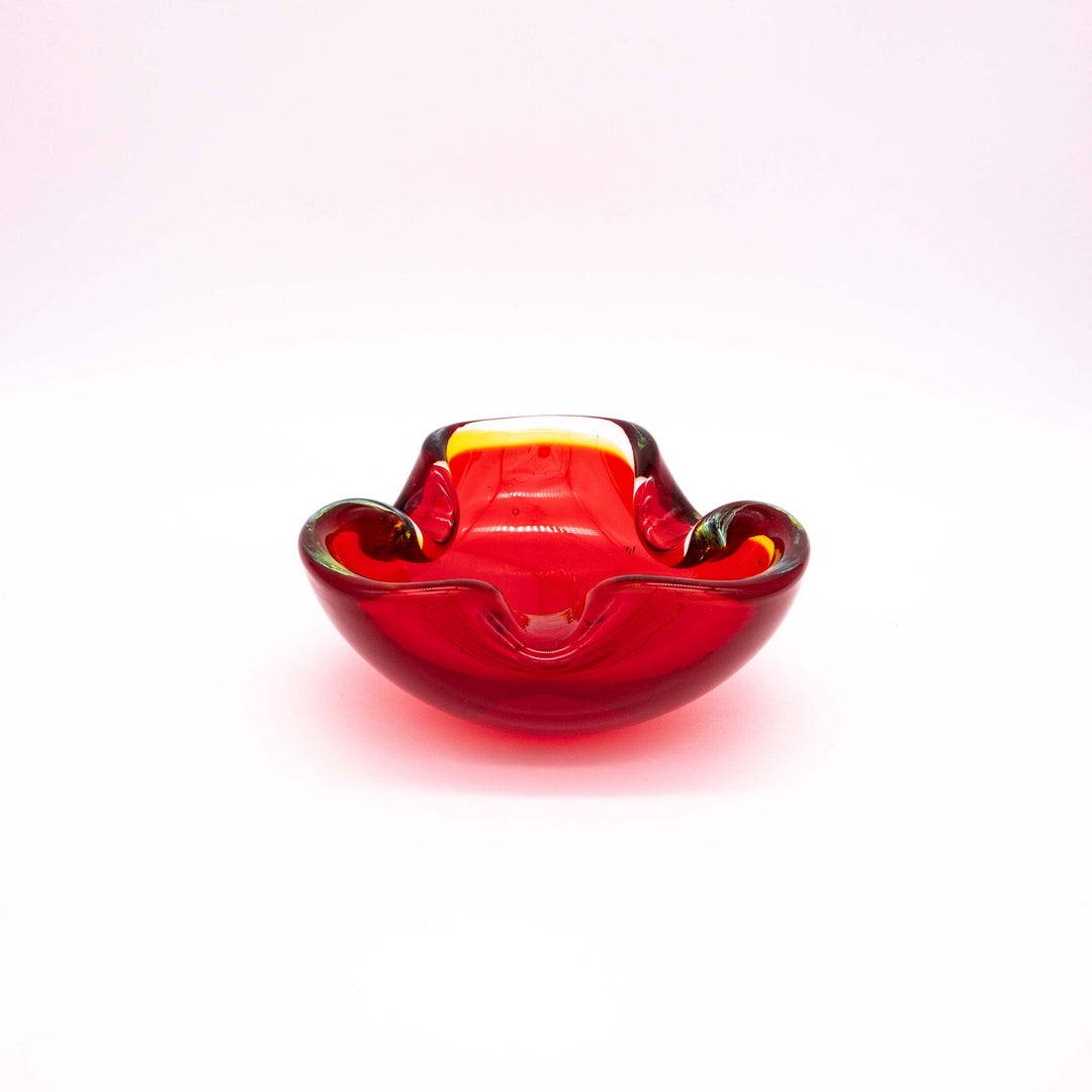 Roter Muranoglas Aschenbecher, Vogelperspektive