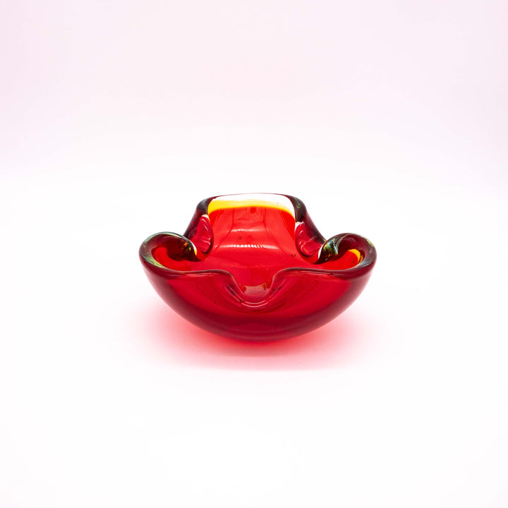 Roter Muranoglas Aschenbecher, Vogelperspektive