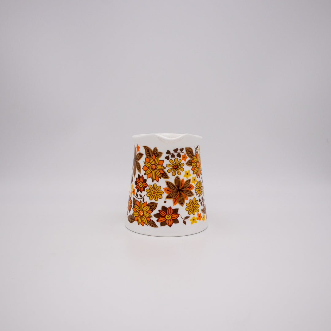 Milchkännchen Elizabethan "Carnaby", Vorderseite