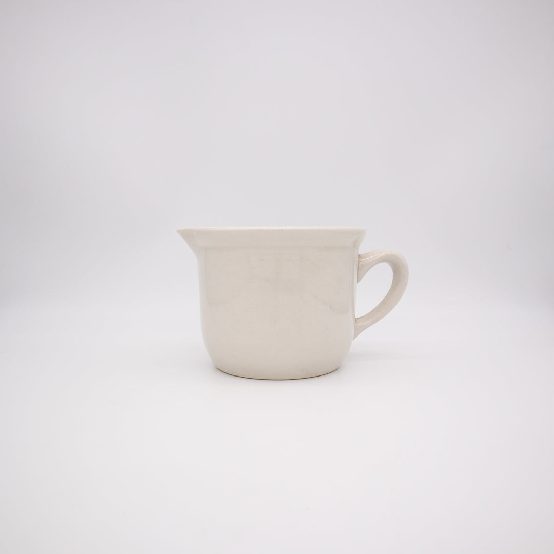 Kleine rustikale Kanne von Wilhelmsburg, Seitenansicht rechts