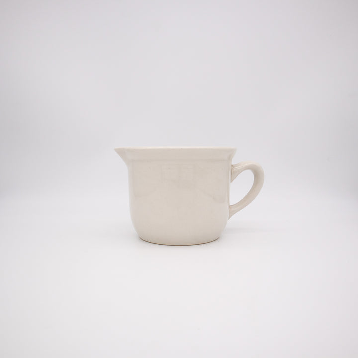 Kleine rustikale Kanne von Wilhelmsburg, Seitenansicht rechts