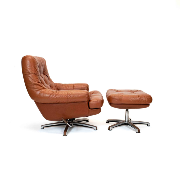 Vintage Cognacfarbener Leder Lounge Sessel mit Fußhocker, Seitenansicht rechts