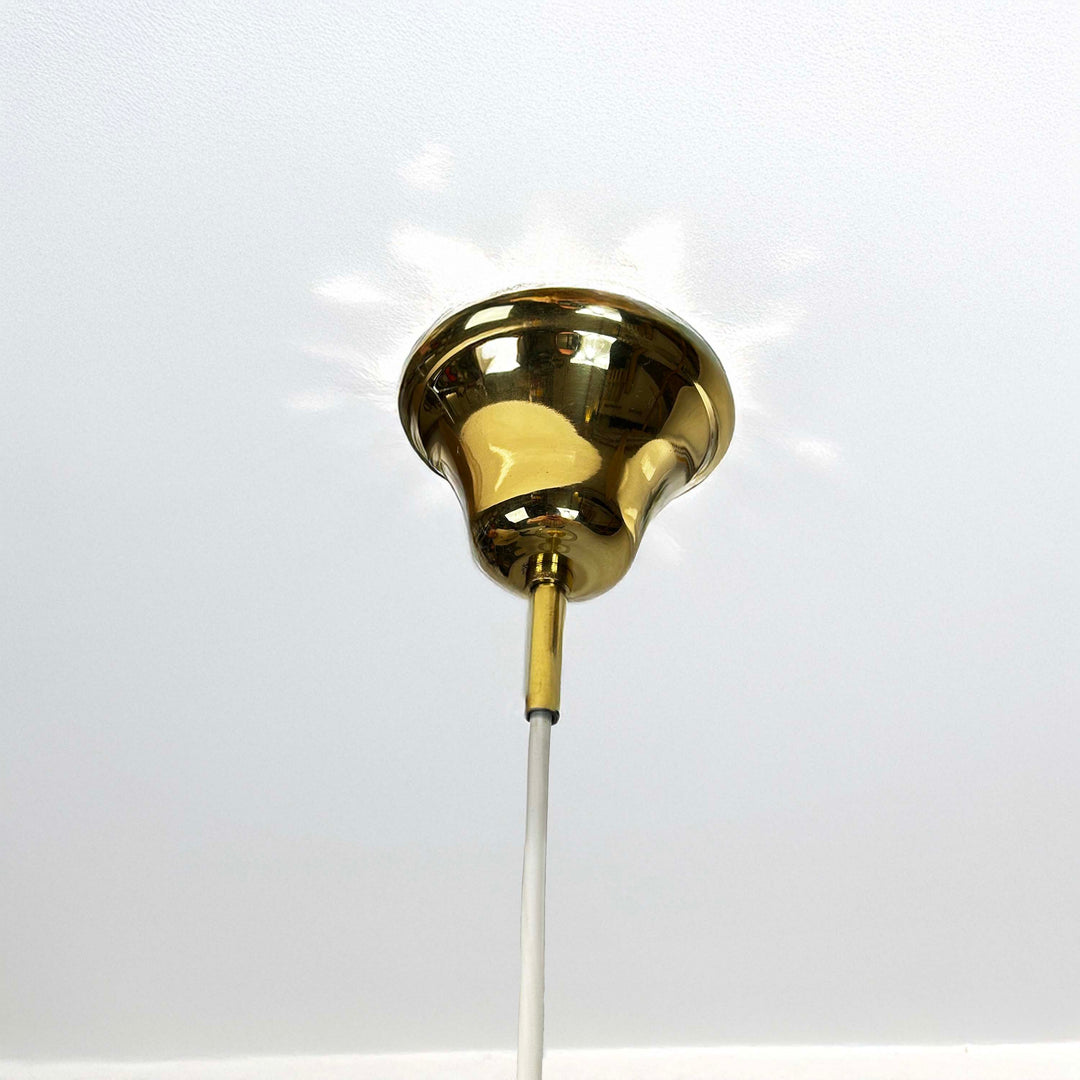 Vintage Große Pendelleuchte mit Messing und Glas von Rupert Nikoll, Detailansicht Lampenschirm Aufhängung