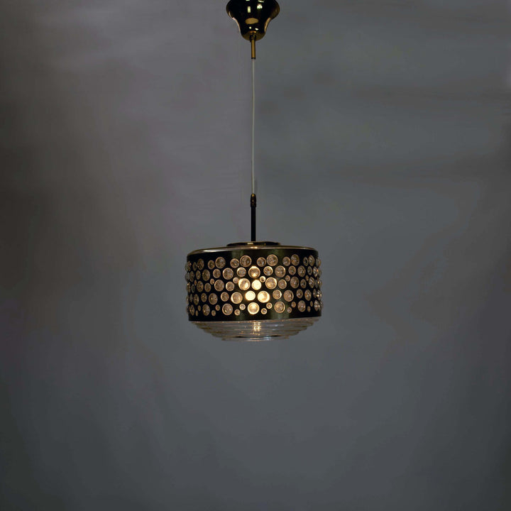 Vintage Große Pendelleuchte mit Messing und Glas von Rupert Nikoll, eingeschaltet