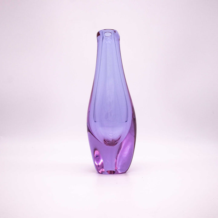 Vintage Neodymium Glas Vase von Miroslav Klinger, Seitenansicht rechts