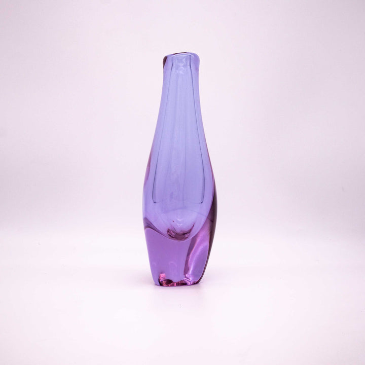 Vintage Neodymium Glas Vase von Miroslav Klinger, Vorderseite