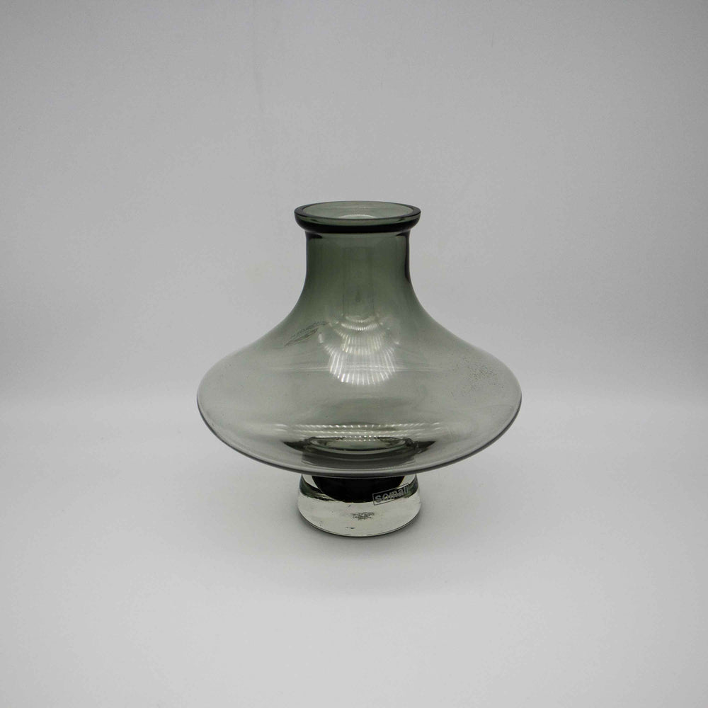 Willebroek Somati Vase, Seitenansicht links