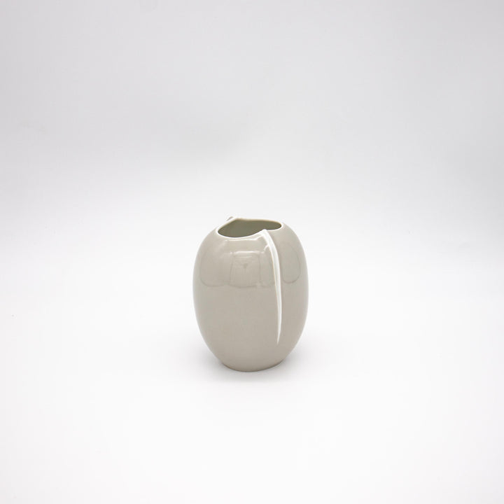 Hutschenreuther Vase von Elisabeth Pott-Bischofberger, leicht schräg stehend