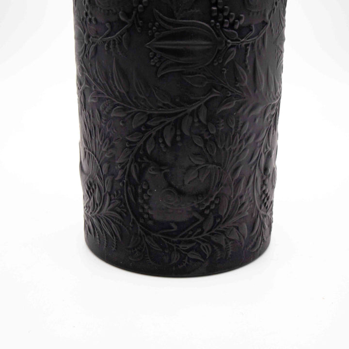 Schwarze Porzellan Vase von Bjorn Wiinblad für Rosenthal Studio Line, Detailansicht Fuß