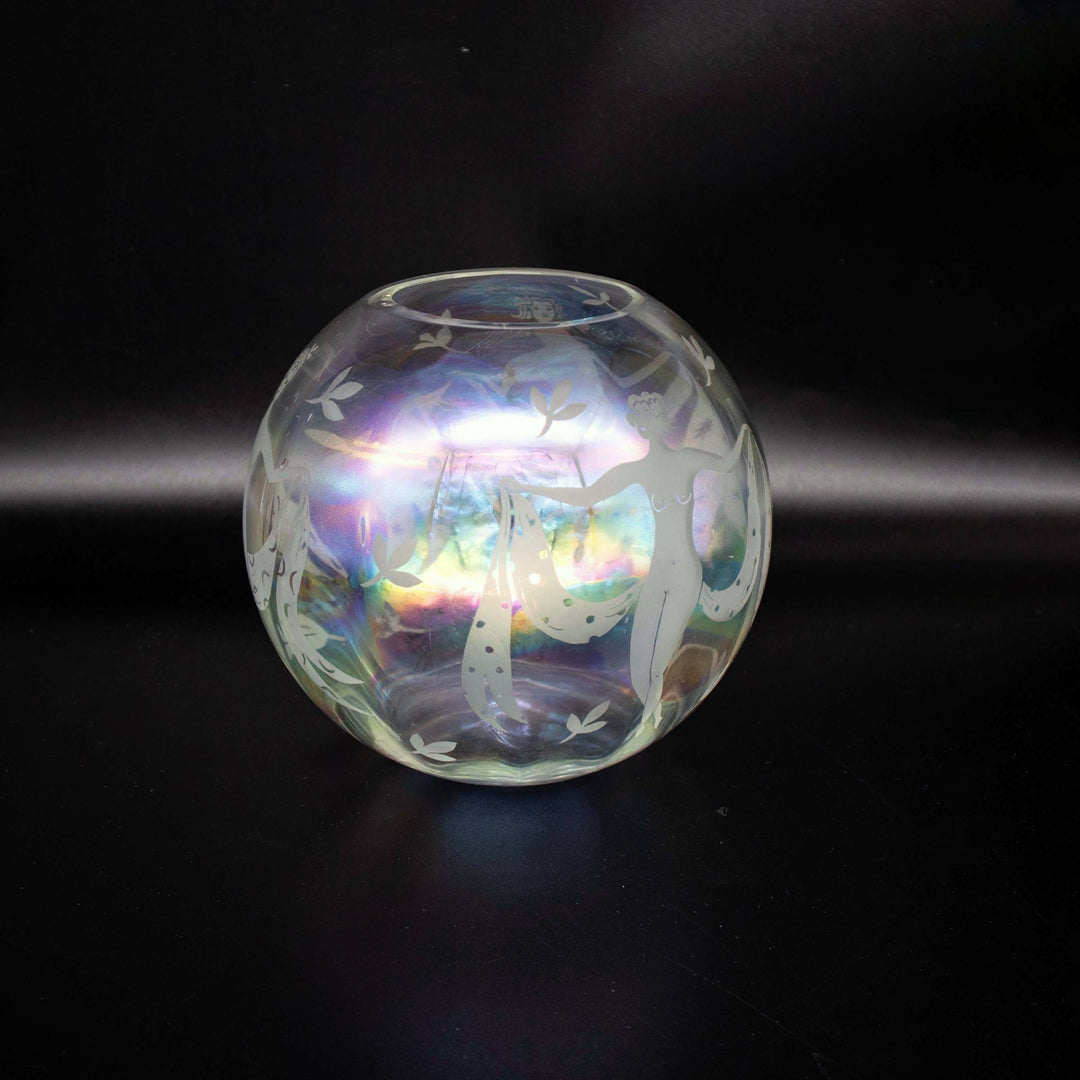 Art Déco Kugelvase „Die drei Grazien“ aus irisierendem Glas, Rückseite 2