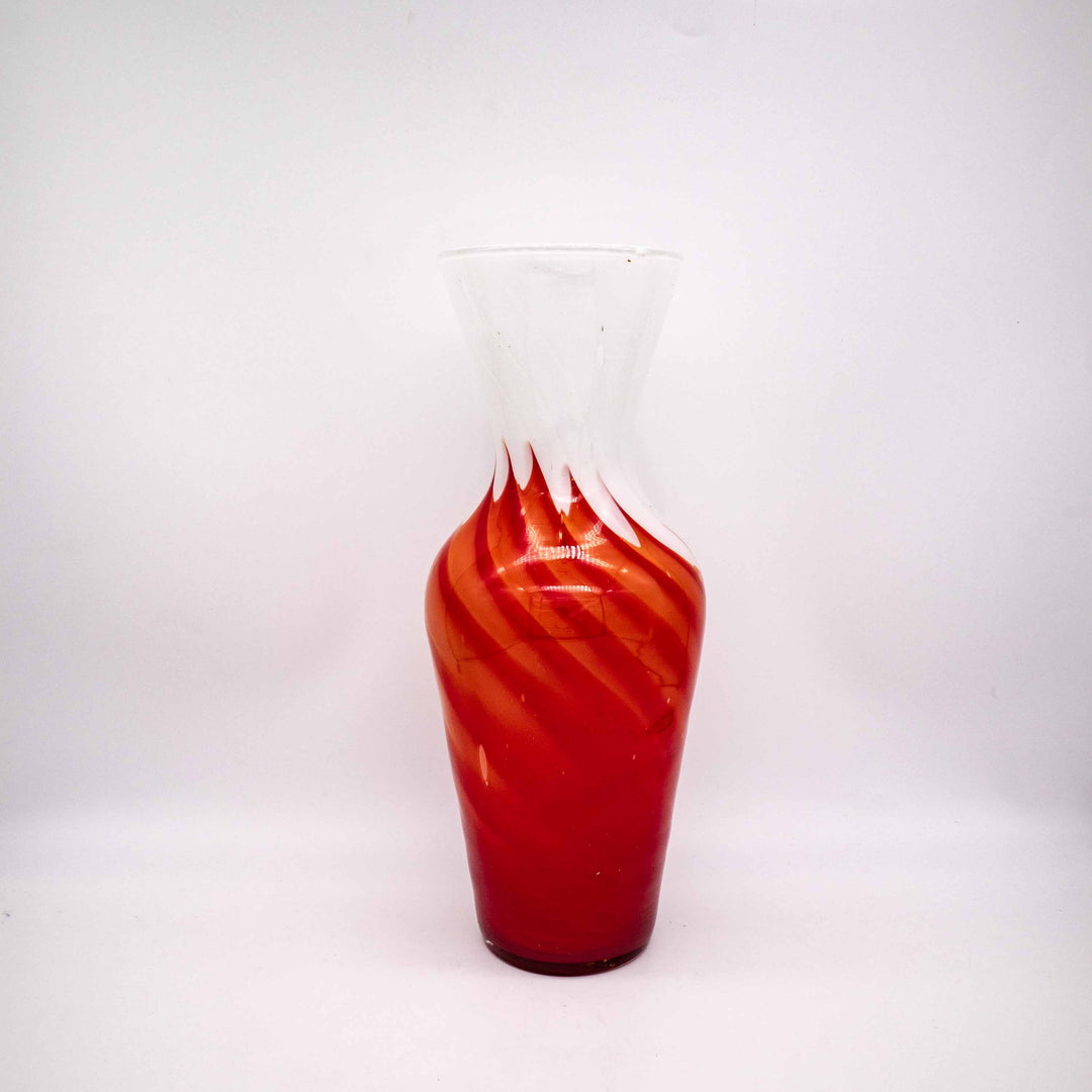 Feuerrote Vase aus Empoli, Seitenansicht