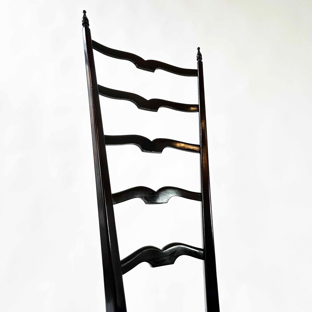 Chiavari Stuhl mit hoher Rückenlehne von Paolo Buffa, Detailansicht Lehne