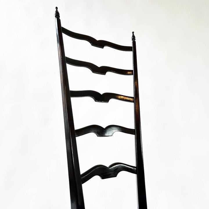 Chiavari Stuhl mit hoher Rückenlehne von Paolo Buffa, Detailansicht Lehne