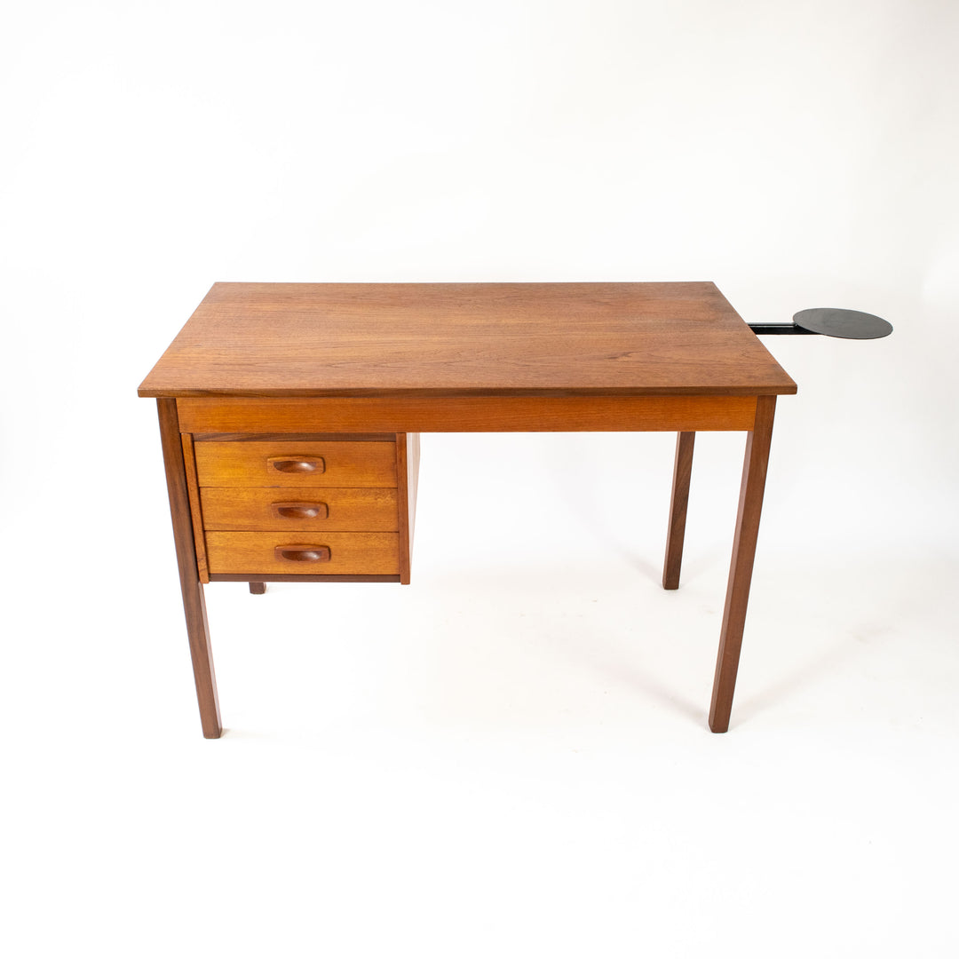 Dänischer Teakschreibtisch Vintage, Voderseite