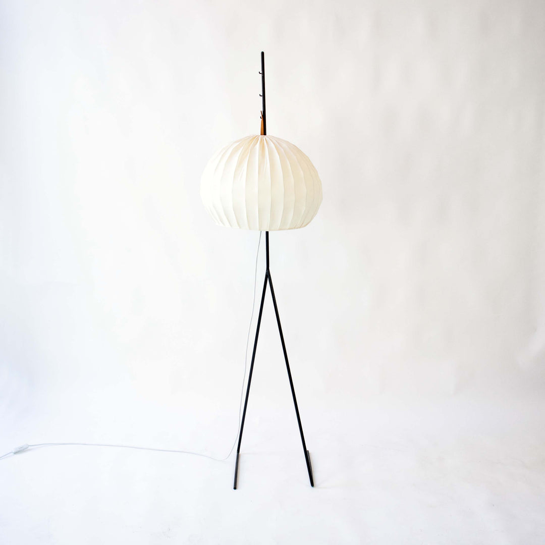 Fliegenbein Stehlampe von Kalmar, 1950er, Seitenansicht links