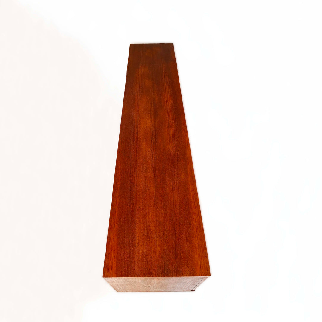 Großes skandinavisches Teak Sideboard aus den 1960er Jahren, Platte