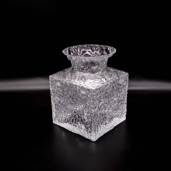 Krokus Eisglas Vase von Timo Sarpaneva für Iittala, schräg stehend