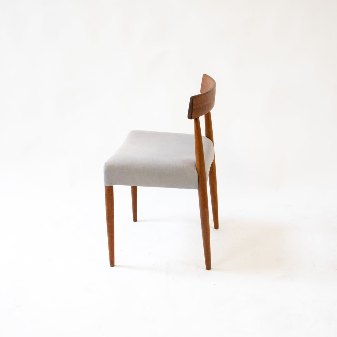 MK 200 Teak Stuhl von Arne Hovmand-Olsen für Mogens Kold, Seitenansicht rechts