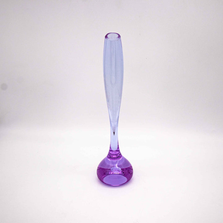 Tropfenförmige Glasvase mit eingeschlossener Luftblase, Vorderseite