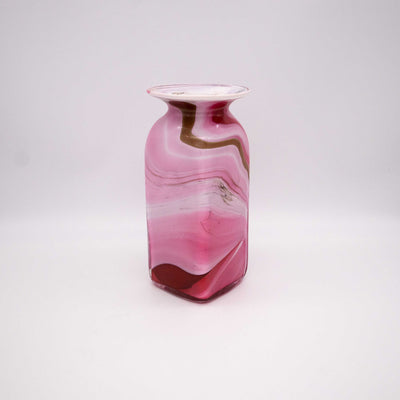 Marmorierte Vase, leicht schräg stehend