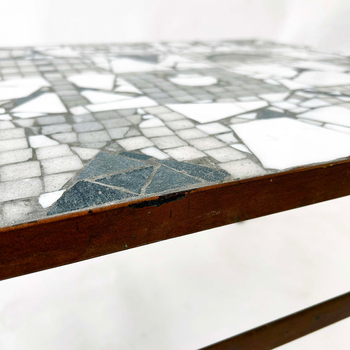 Mosaik Couchtisch von Kurt Moldovan, Detailansicht Metall Gestell 