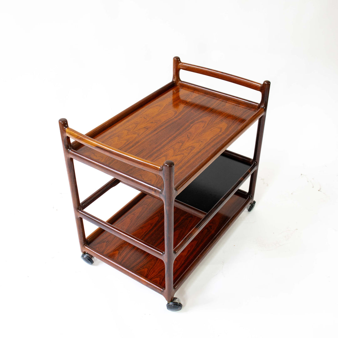 Palisander Servierwagen von Johannes Andersen für Silkeborg, leicht schräg von oben