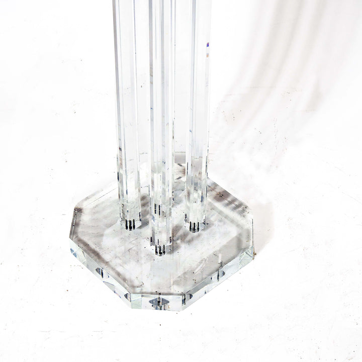 Plexiglas Säule, Fuß