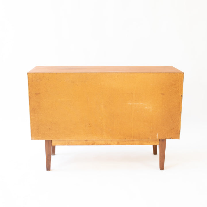 Skandinavische Teak Kommode, Rückseite 