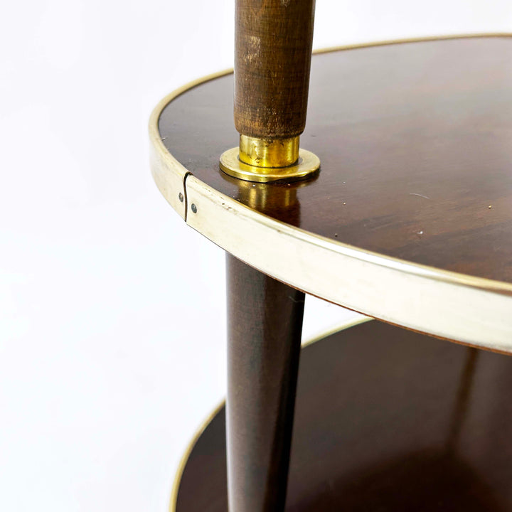Stehlampe mit integriertem Beistelltisch aus den 1950er Jahren, Detailansicht Tischplatte Umrandung hinten