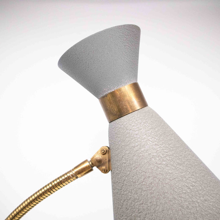 "Stil Novo" Tischlampe von Nikoll, Detailansicht Schirm