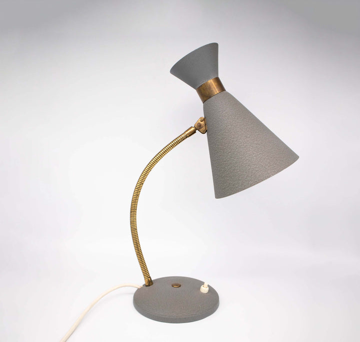 "Stil Novo" Tischlampe von Nikoll, Seitenansicht links