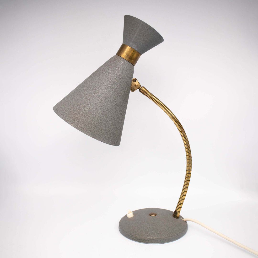 "Stil Novo" Tischlampe von Nikoll, Seitenansicht rechts