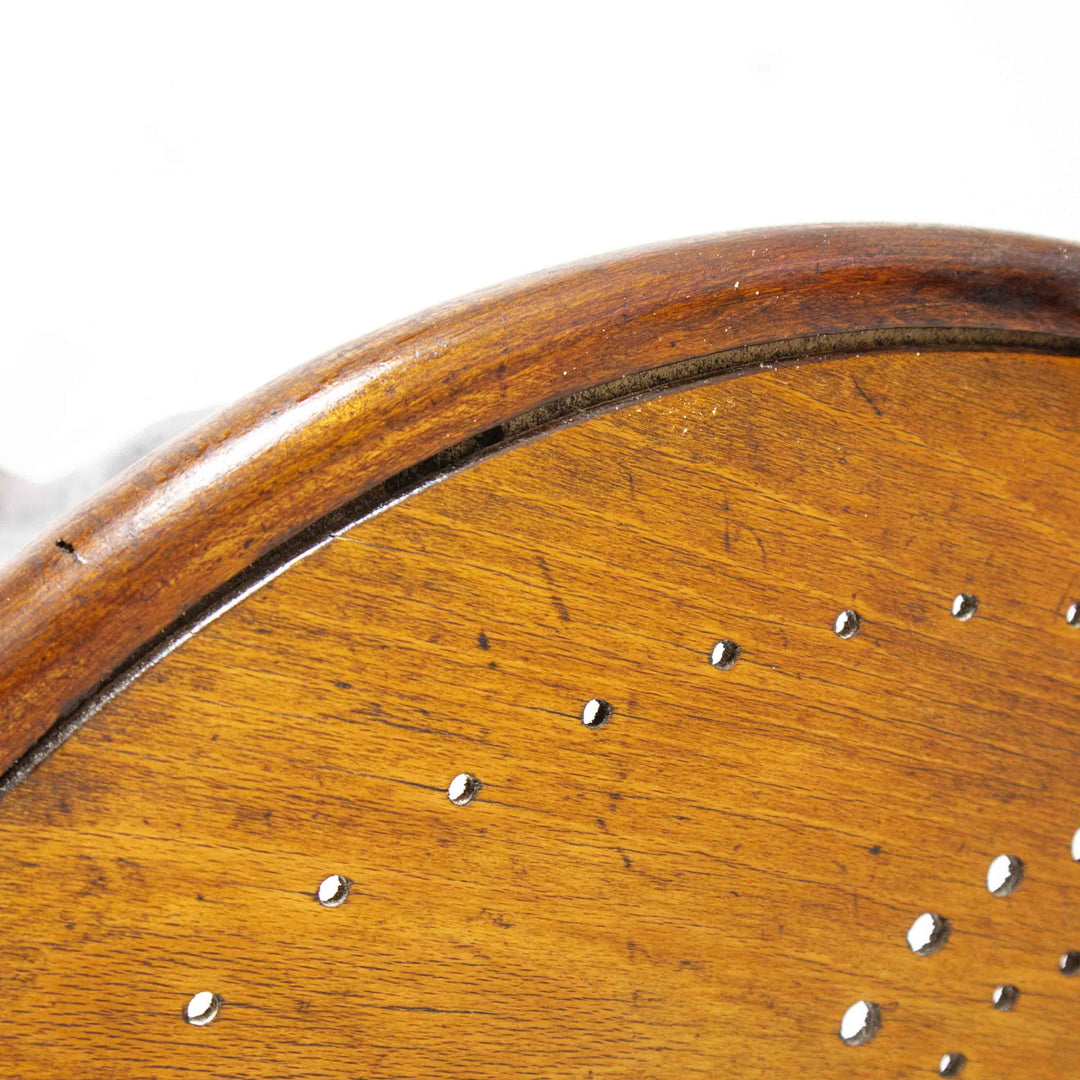 Thonet Armlehnstuhl Nr. 14, Detailansicht, Sitzfläche Spalt