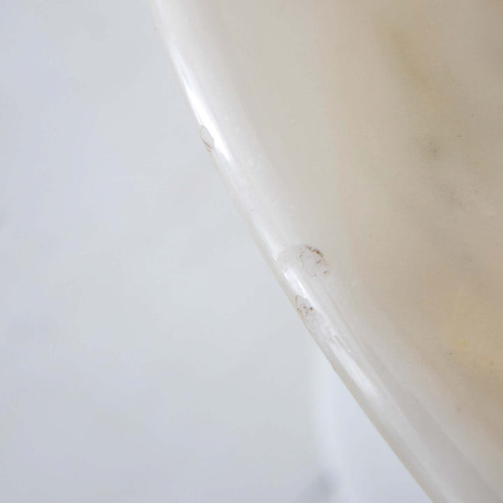 Tulip Beistelltisch von Eero Saarinen für Knoll, Tischplatte, Detailansicht, Abplatzungen