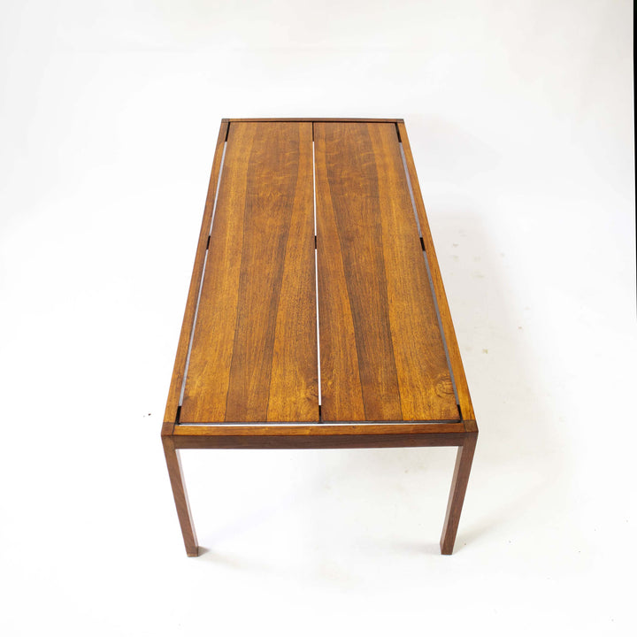 Vintage Brasilianischer Palisander Couchtisch, Seitenansicht rechts