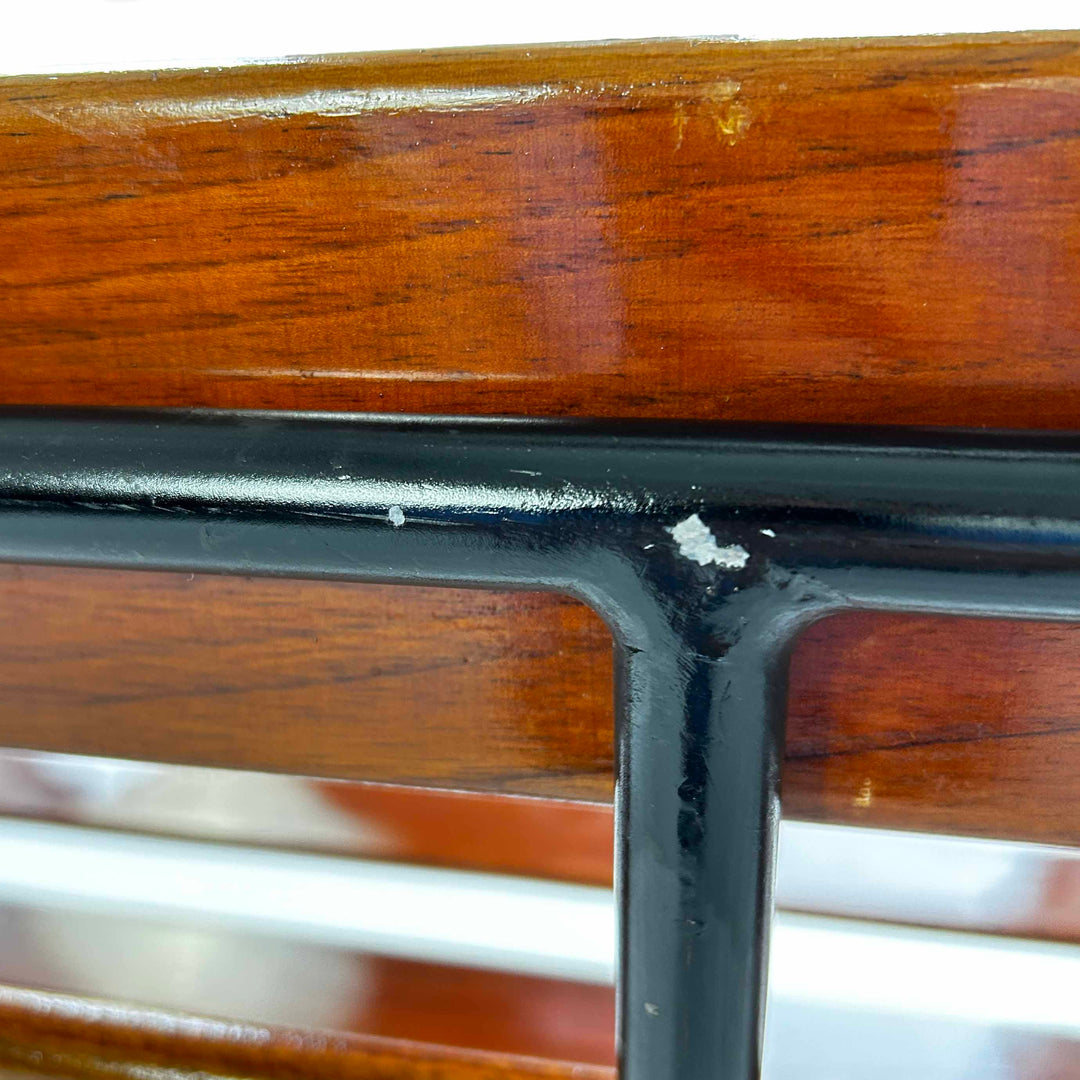 Vintage "Costela" Sofa von Martin Eisler & Carlo Hauner, Detailansicht Fehlstelle Metall