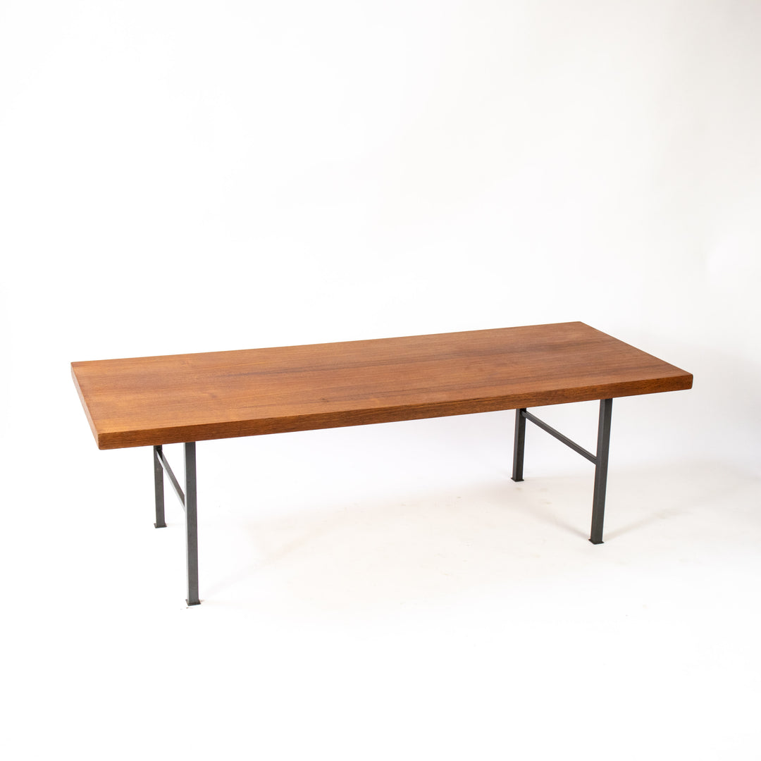 Vintage Großer Teak Couchtisch, leicht schräg stehend