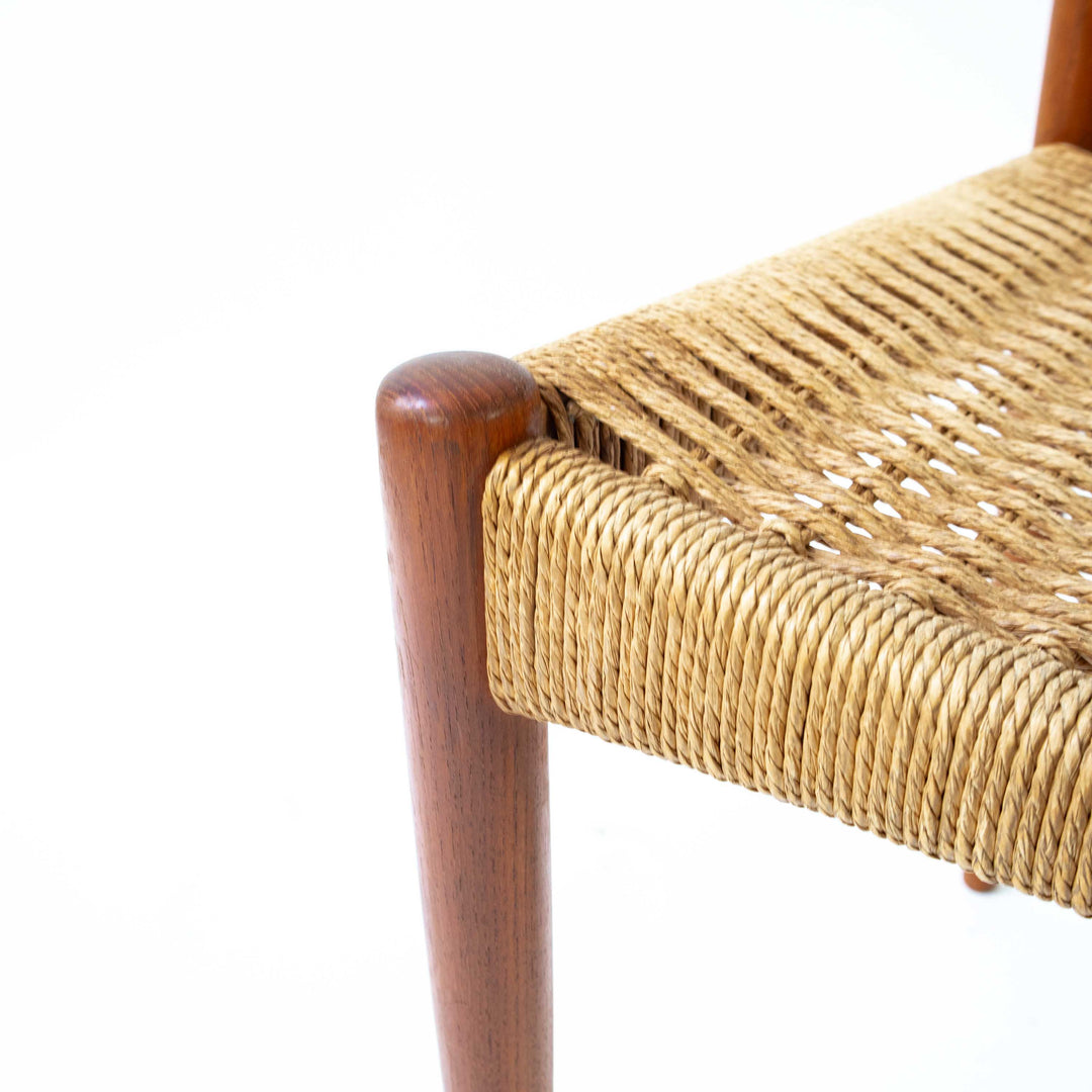 Vintage Paar Teak Sessel von Arne Hovmand Olsen, Detailansicht Fuß