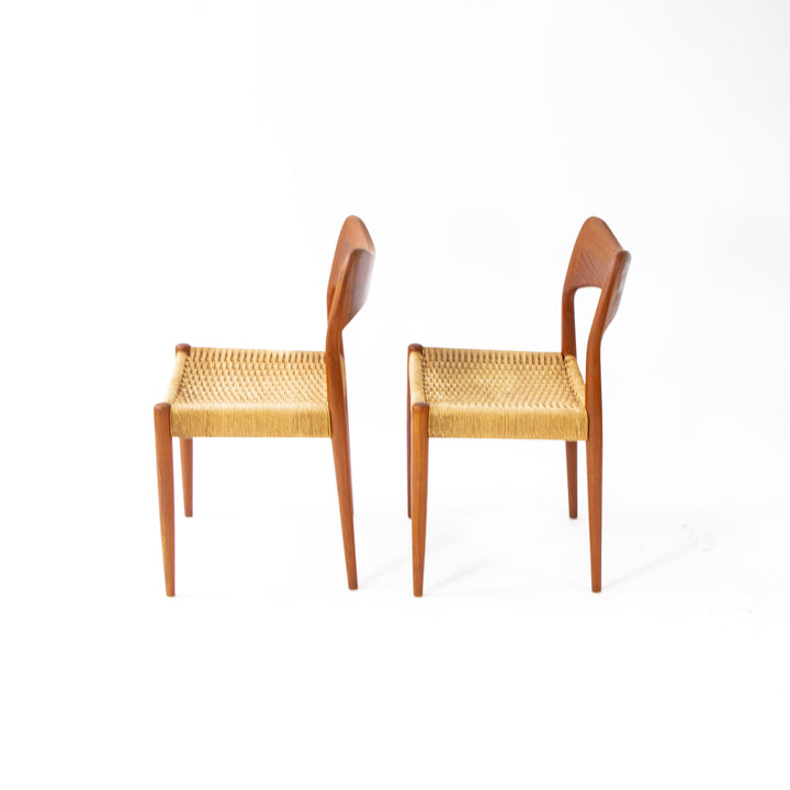 Vintage Paar Teak Sessel von Arne Hovmand Olsen, Seitenansicht links