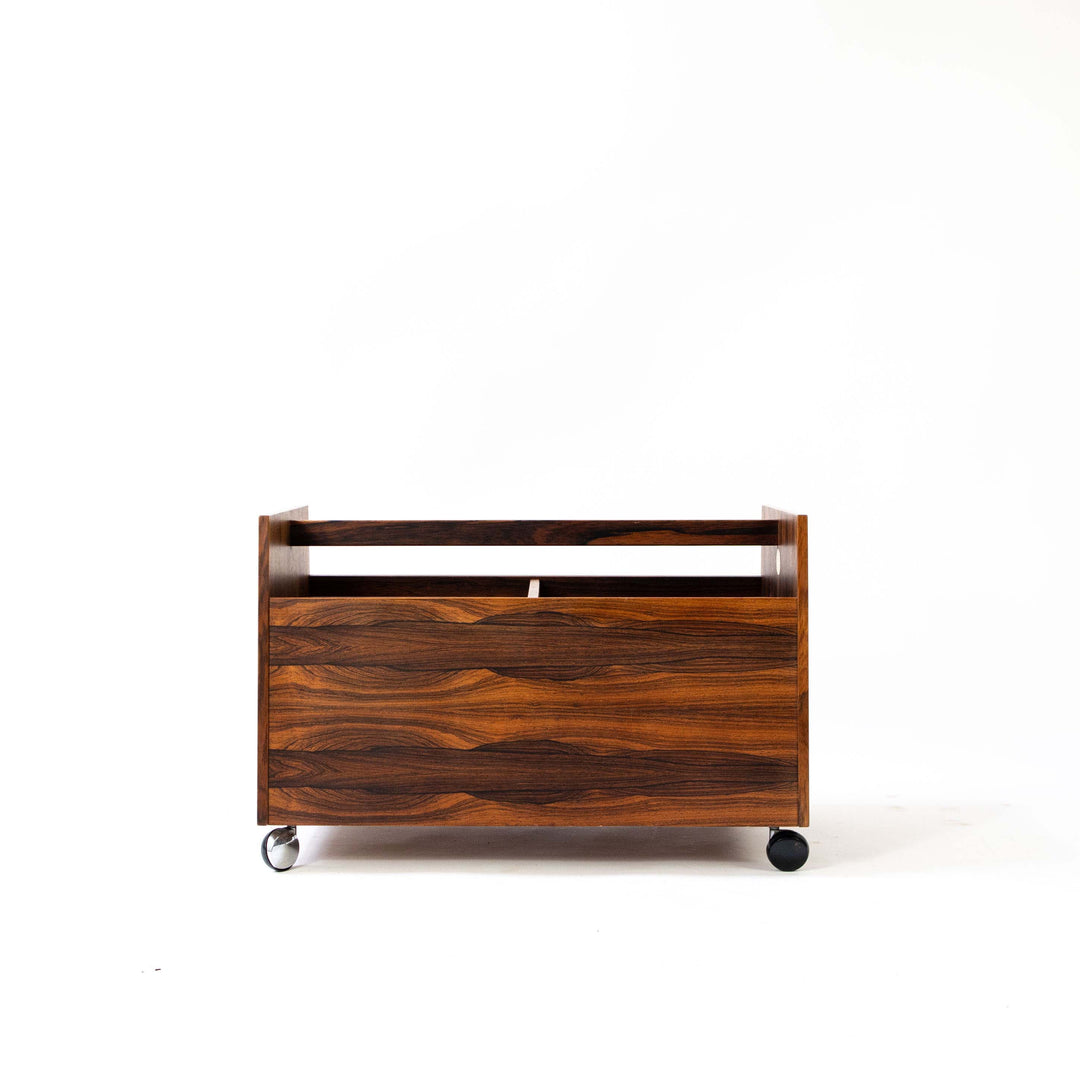 Vintage Palisander Schallplattenständer "Scala" von Rolf Hesland für Bruksbo, Vorderseite