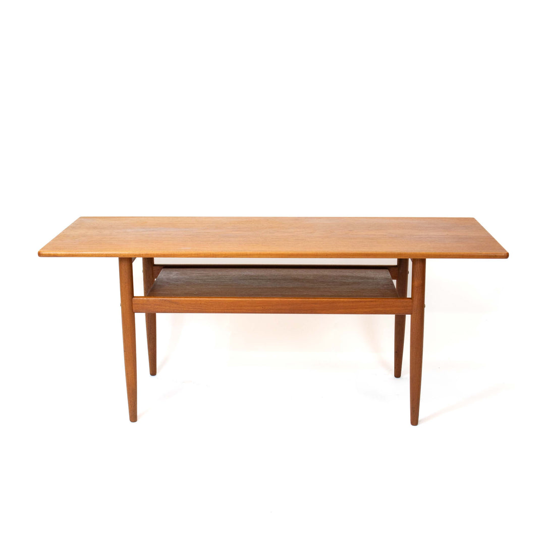 Vintage Teak Couchtisch im Stile von Grete Jalk, Vorderseite