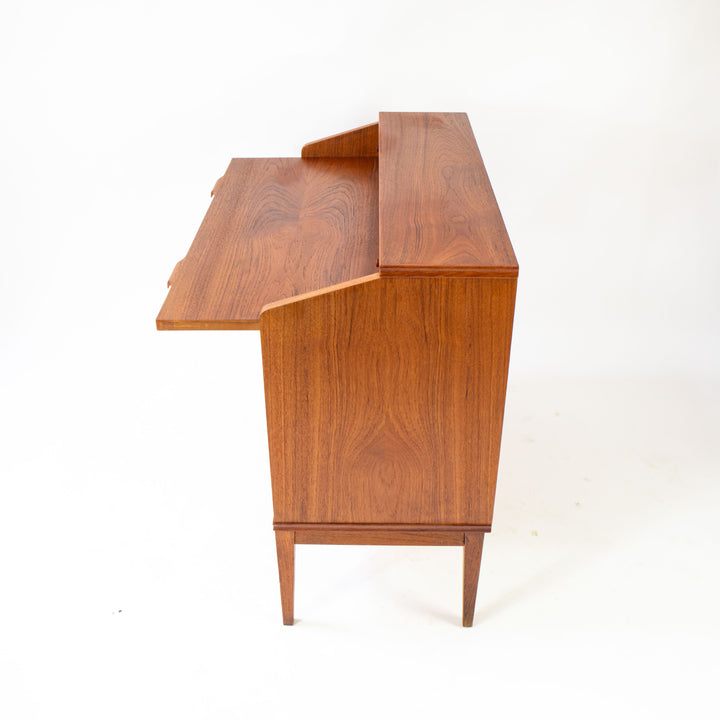 Vintage Teak Sekretär von Børge Lerche für Riis-Antonsen Møbelfabrik, Seitenansicht rechts mit ausgezogener Tischplatte