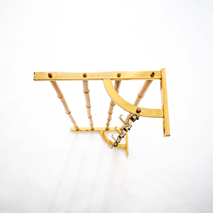 Wandgarderobe aus Messing und Bambus, Seitenansicht rechts